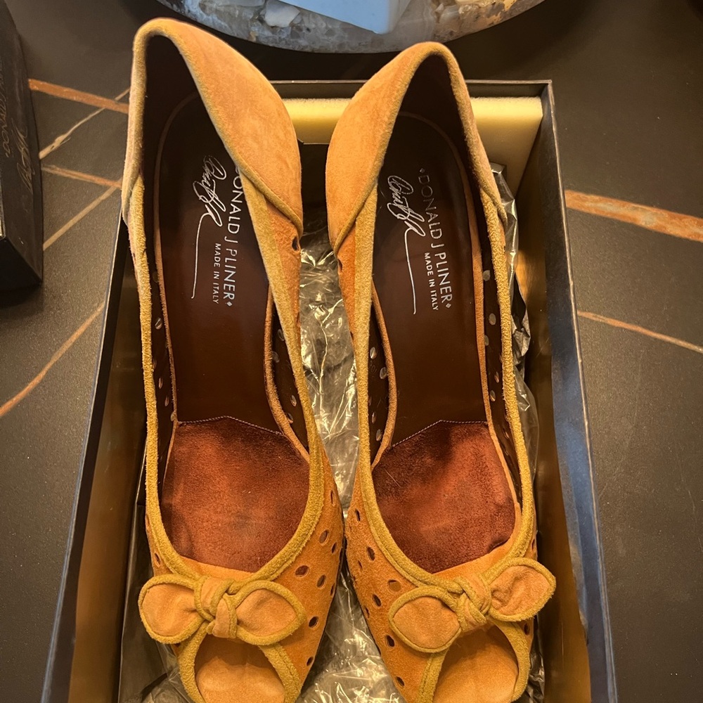 Donald J. Pliner Women's Mustard Peep Toe Heels